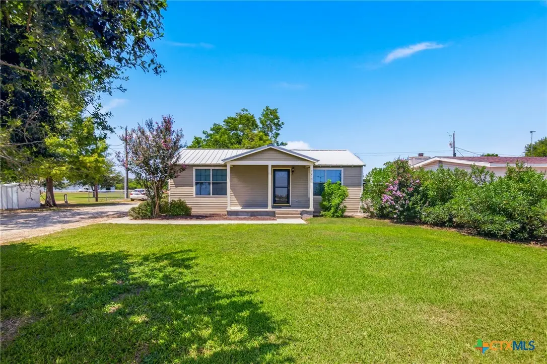 7214 & 7216 State Highway 185, Victoria, TX 77905 - #1