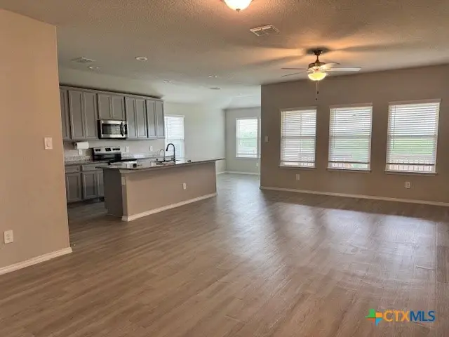 3208 Ridge Rover, Seguin, TX 78155 - #2