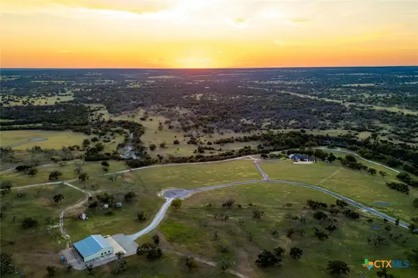 281 Goose Landing Way, Harper, TX 78631
