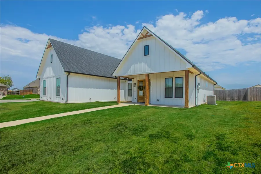 116 Indian Trails Road, Riesel, TX 76682 - #2