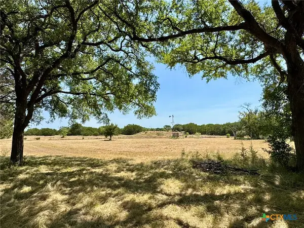 745 S Rocky Trail, Lampasas, TX 76550