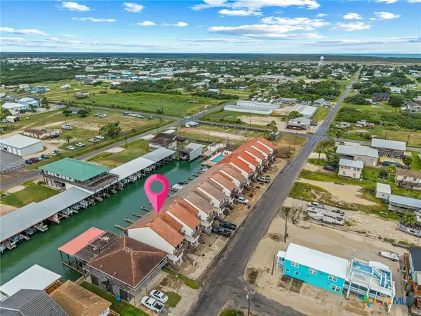 464 15th Street, Port O'Connor, TX 77982