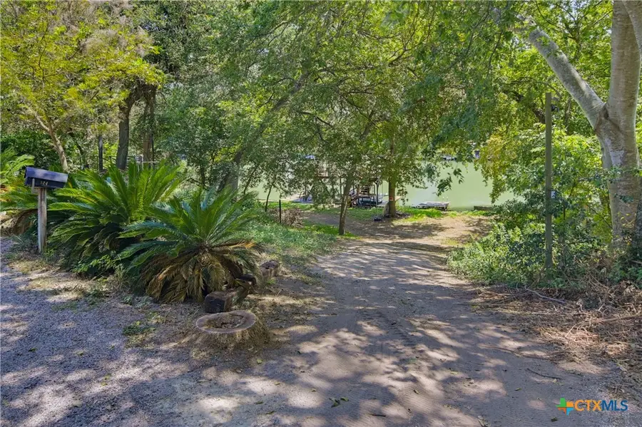 924 Lake Drive, Seguin, TX 78155 - #2