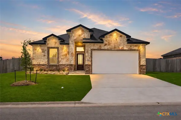 130 Lasso Loop, Lorena, TX 76655