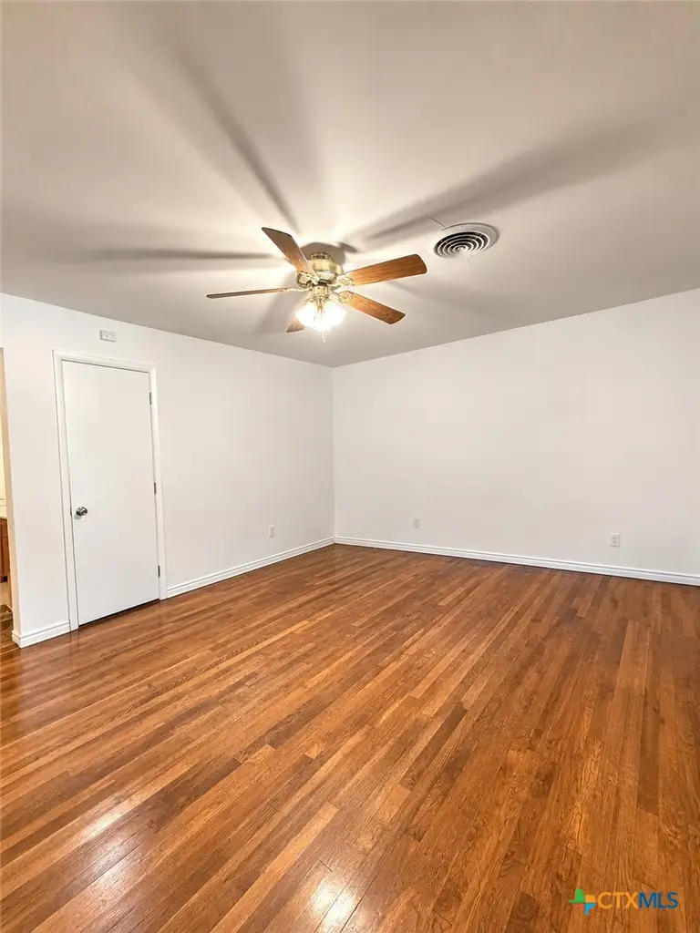 1008 S 21st Street, Copperas Cove, TX 76522 - #2