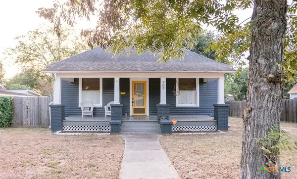 907 N Craig Street, Victoria, TX 77901