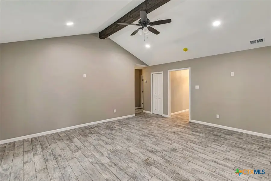 602 N Market Street, Hallettsville, TX 77964 - #2