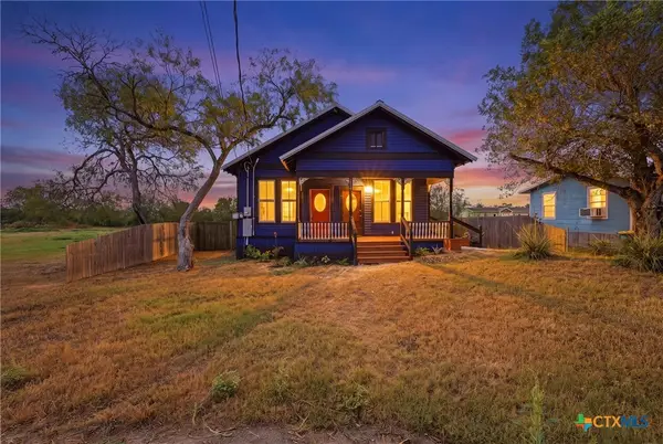 1930 Dreyer Lane, Gonzales, TX 78629