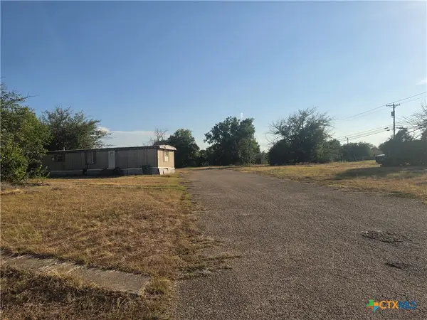 210 E Kathey Road, Harker Heights, TX 76548
