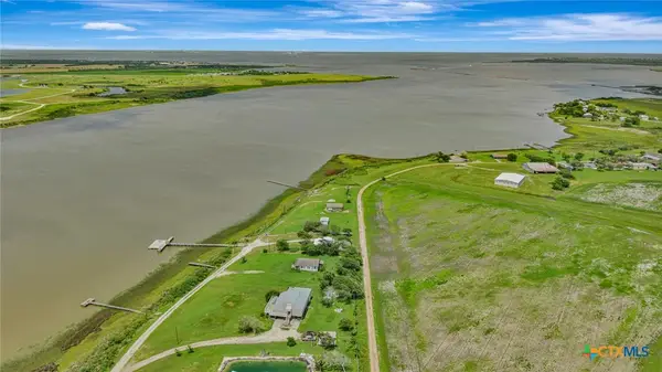 195 Wall Lane, Port Lavaca, TX 77979