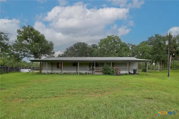 288 The Forest Road, Dale, TX 78616