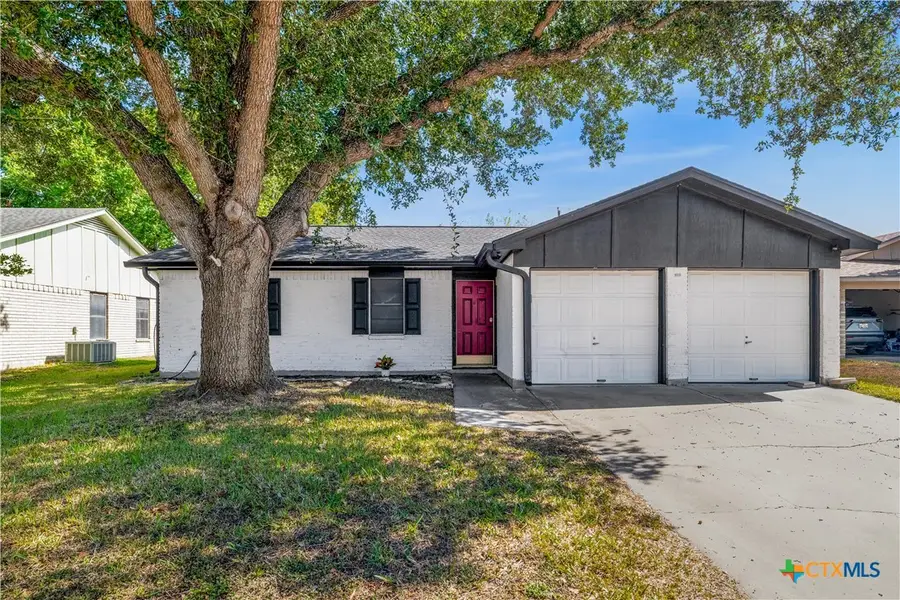 512 Monterrey Drive, Victoria, TX 77904 - #2