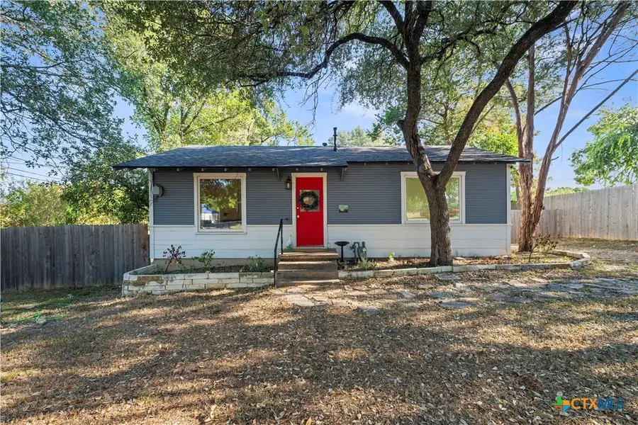 140 E 15th Avenue, Belton, TX 76513 - #2