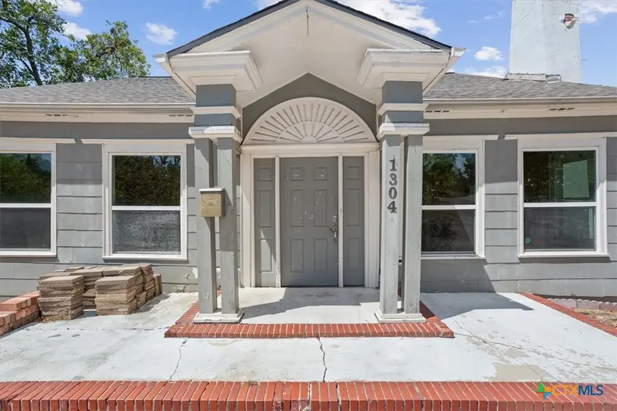 1304 N 3rd Street #M, Temple, TX 76501 - #3