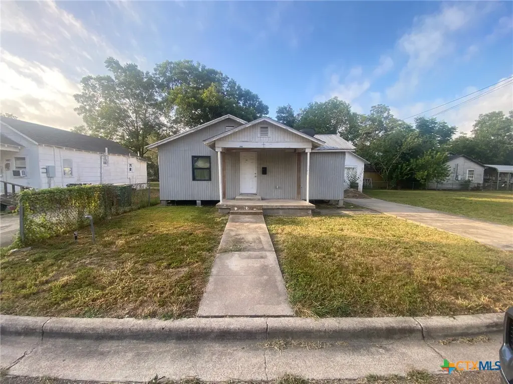 1005 Pine Street, Victoria, TX 77901 - #1