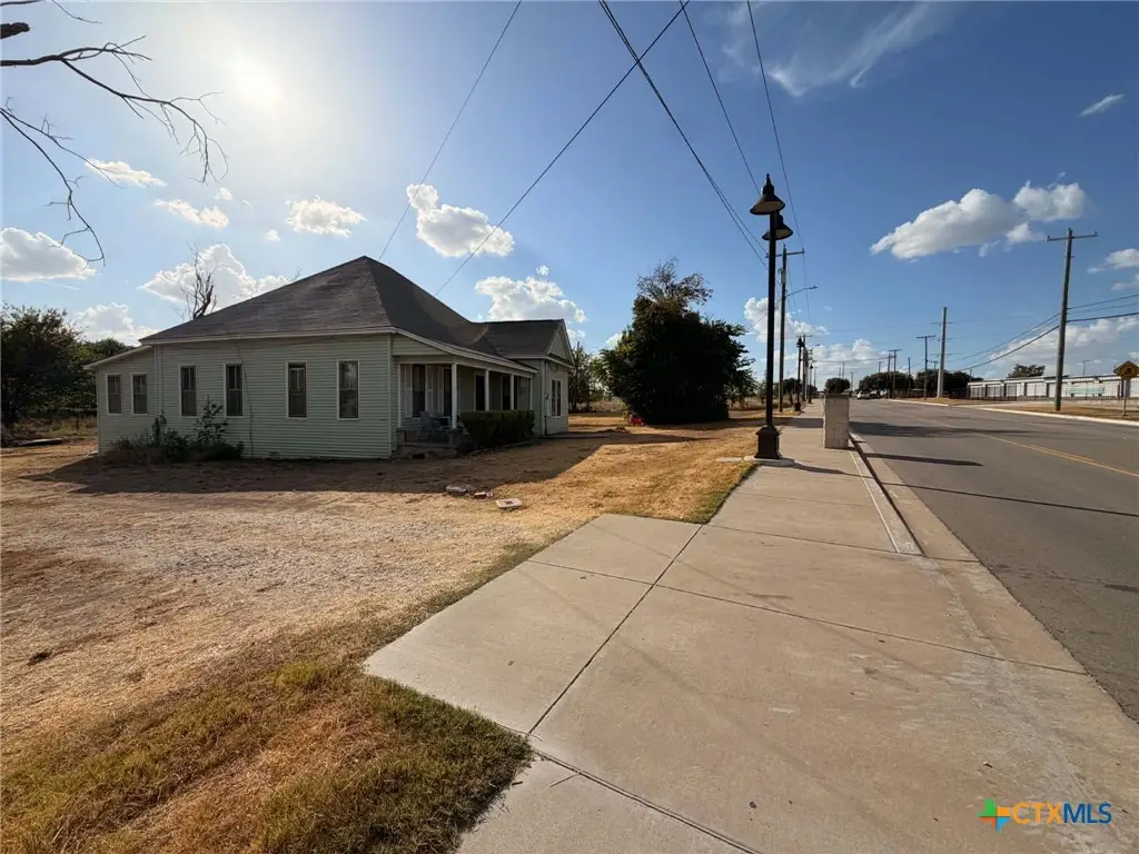 201 W Main Street, Troy, TX 76579 - #1