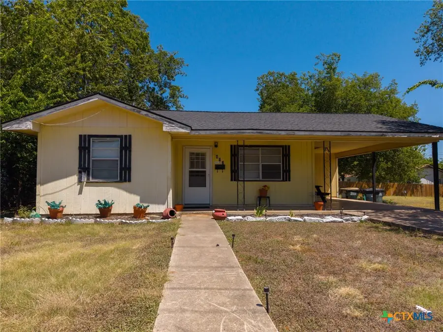 407 W 3rd Street, Georgetown, TX 78626 - #2