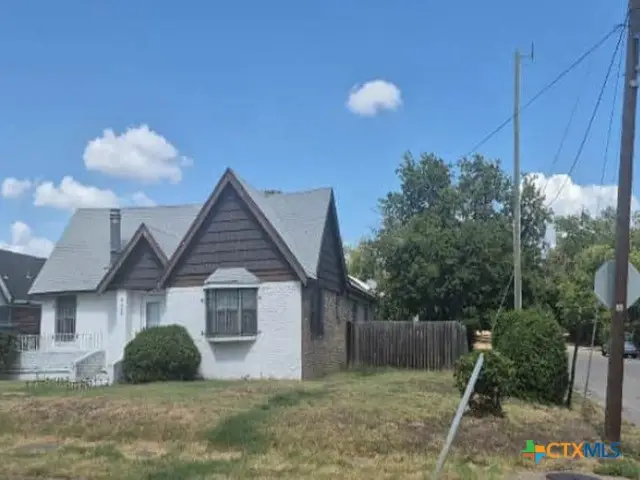 1001 N 21st Street, Waco, TX 76707 - #2