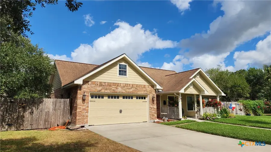 105 Catherine Circle, Victoria, TX 77901 - #2