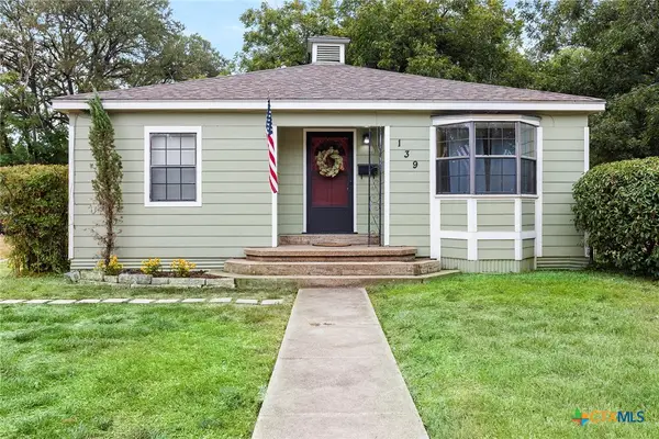 139 E 13th Avenue, Belton, TX 76513