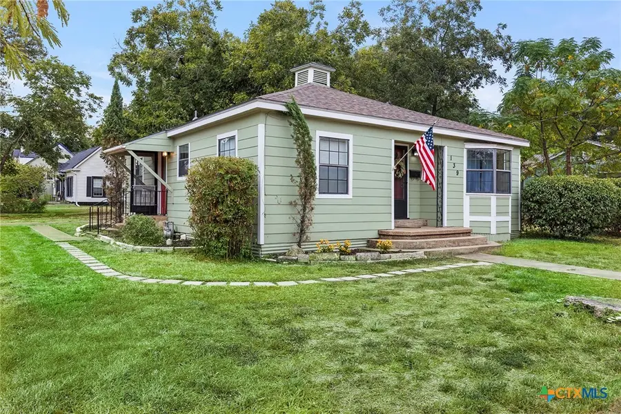 139 E 13th Avenue, Belton, TX 76513 - #3