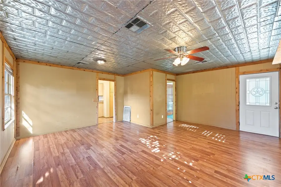 407 S 4th, Ganado, TX 77962 - #3