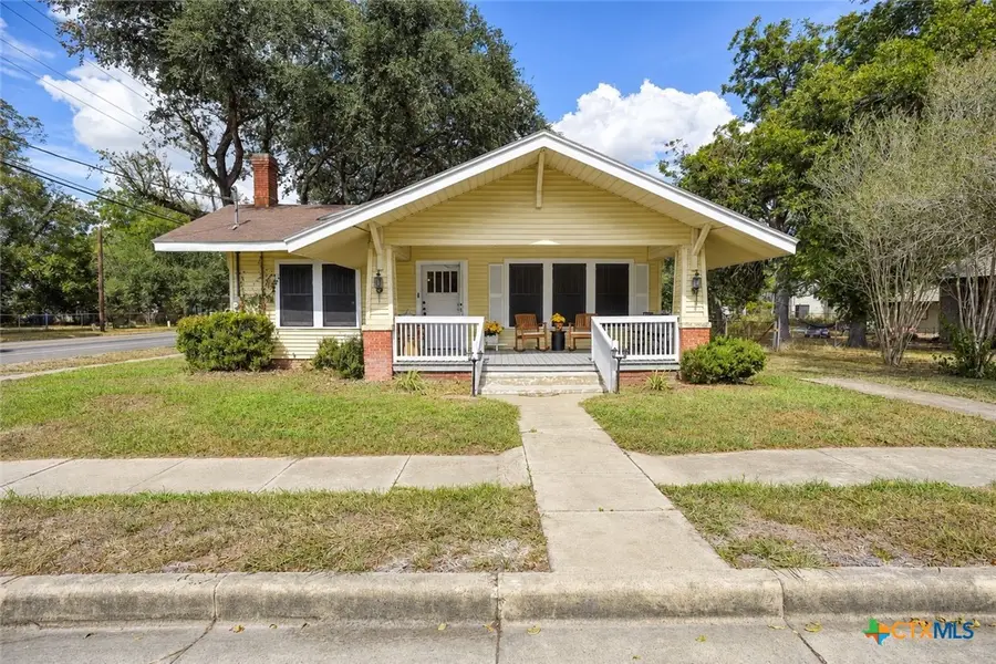 421 N Avenue G, Shiner, TX 77984 - #2