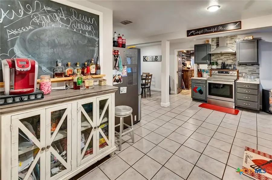 1518 Bonham Dr., Victoria, TX 77901 - #3