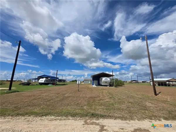 160 Squid Lane, Palacios, TX 77465