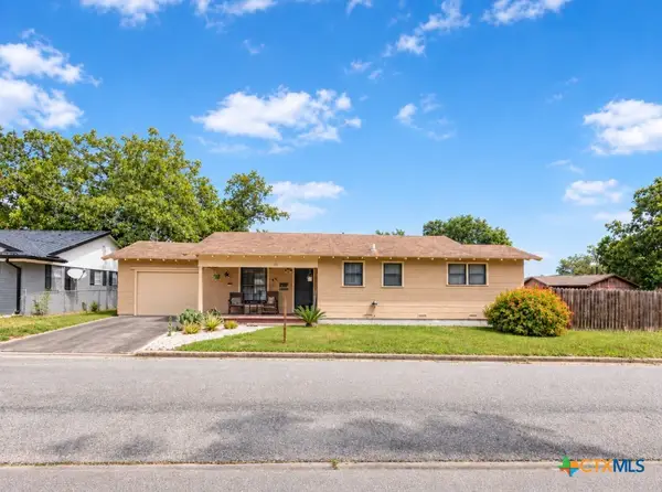 600 N Market Street, Hallettsville, TX 77964