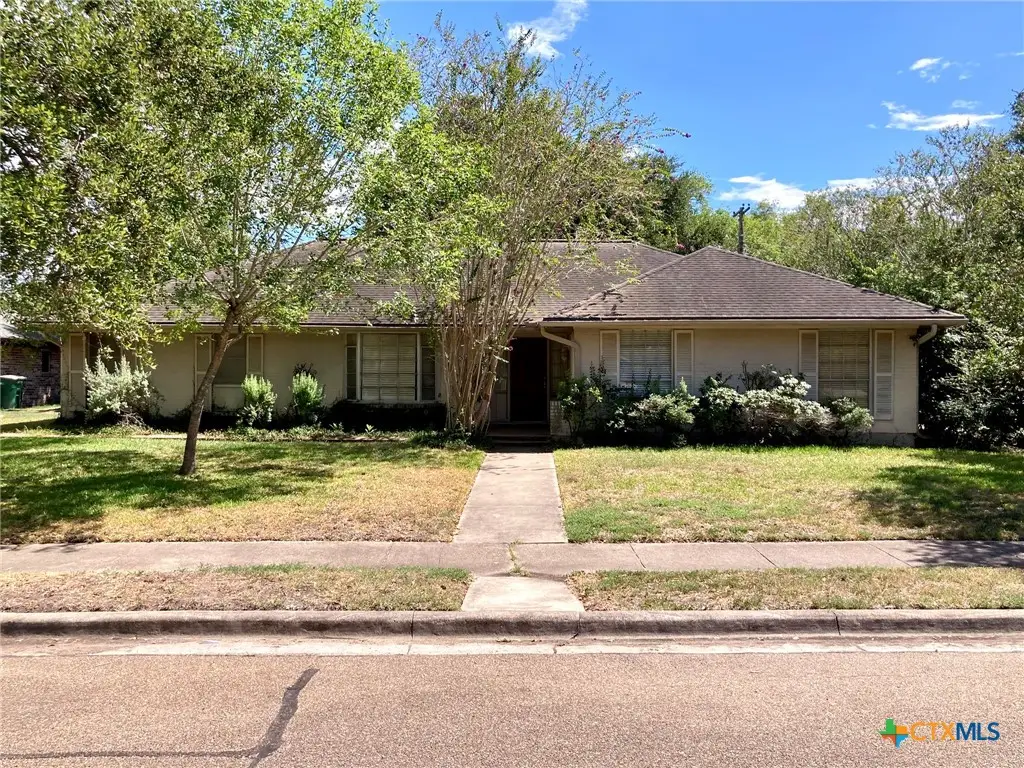 2603 Bon Aire Avenue, Victoria, TX 77901 - #1