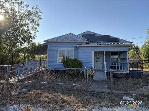 117 W San Saba Street, Lometa, TX 76853