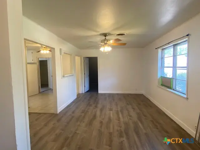 203 E 14th Avenue, Belton, TX 76513 - #2