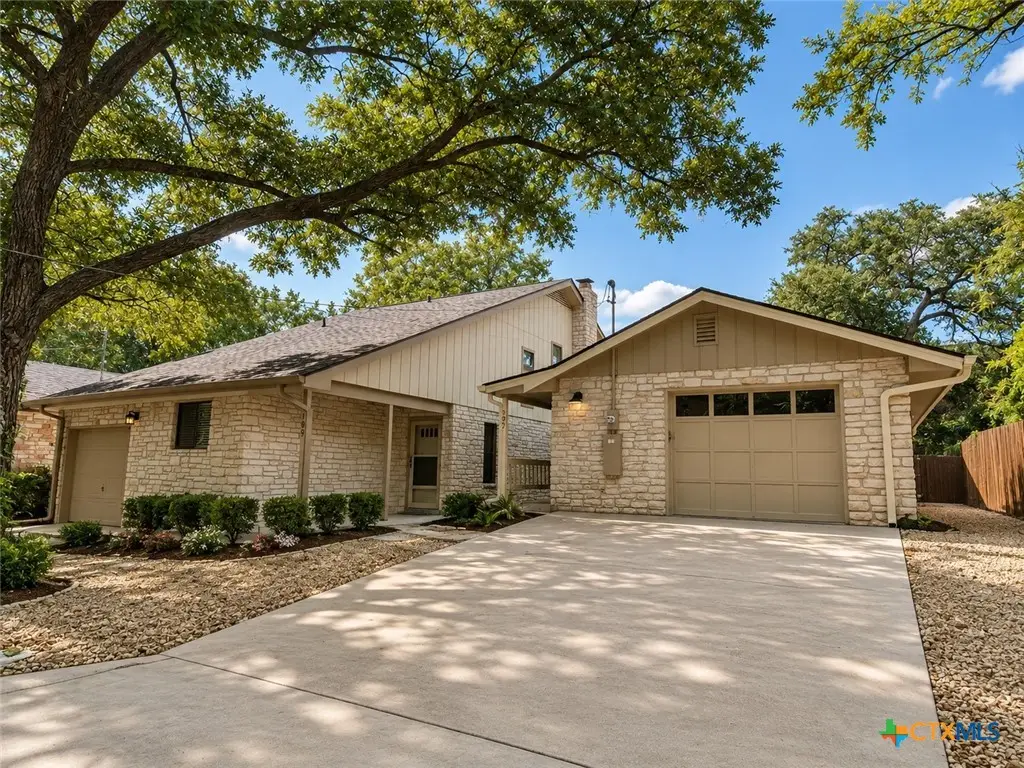 105 Blanco Street, San Marcos, TX 78666 - #1