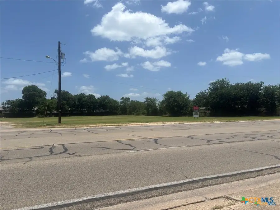 801 E Veterans Memorial Boulevard, Killeen, TX 76541 - #2