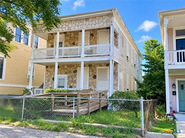 1612 Ave L, Galveston, TX 77550