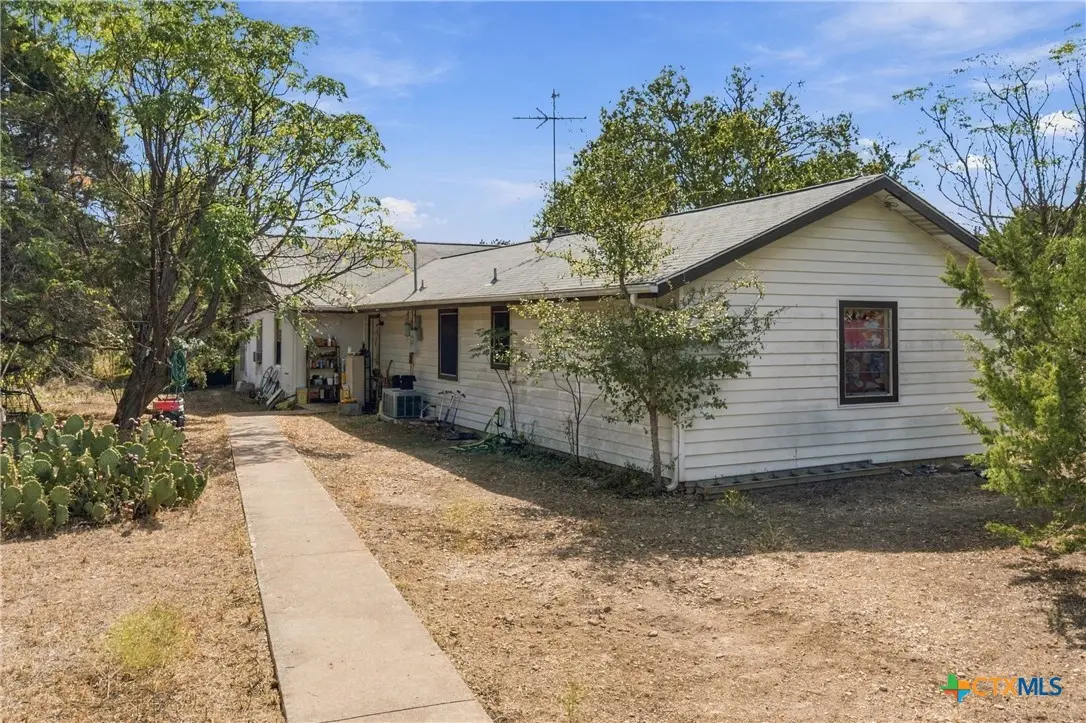 651 Richard Lane, Belton, TX 76513 - #1