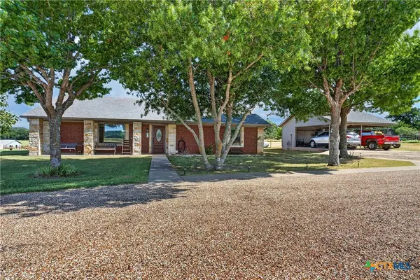 11121 E Us Highway 84, Gatesville, TX 76528