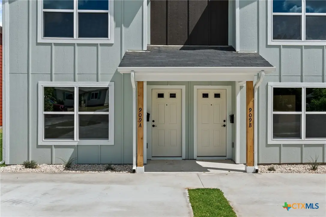 909 A S 2nd Street, Temple, TX 76504 - #1