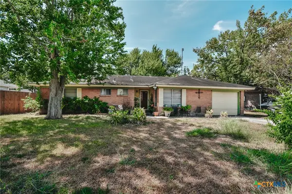 1310 Meadowview Drive, Port Lavaca, TX 77979