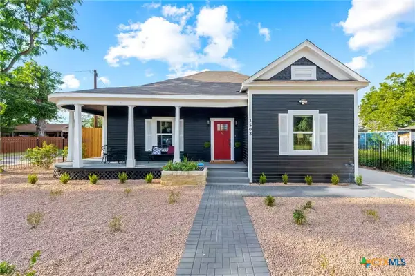 1503 E Crockett Street, San Antonio, TX 78202