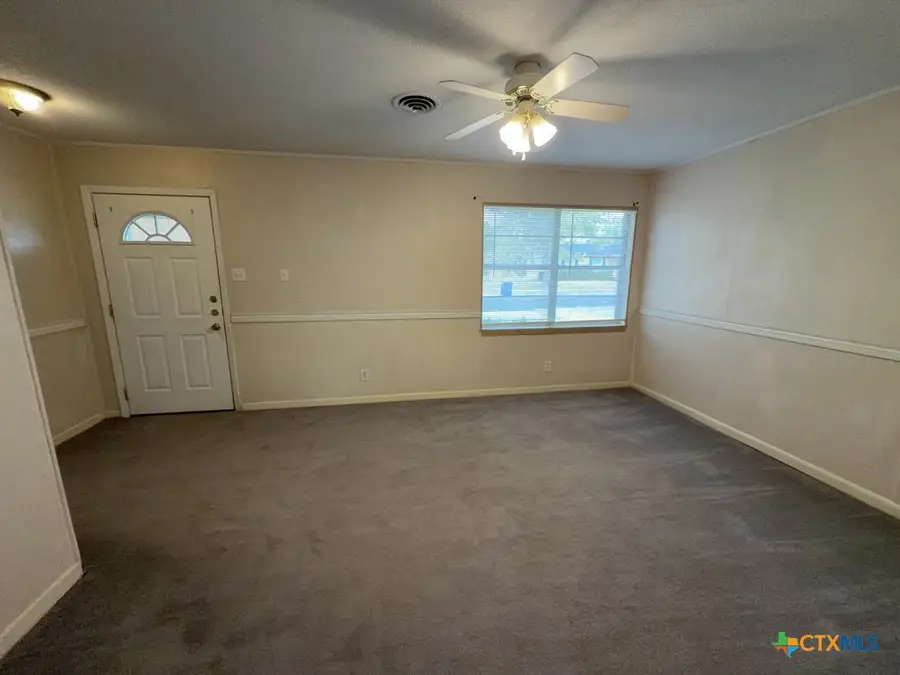 303 Ridge Street, Copperas Cove, TX 76522 - #3