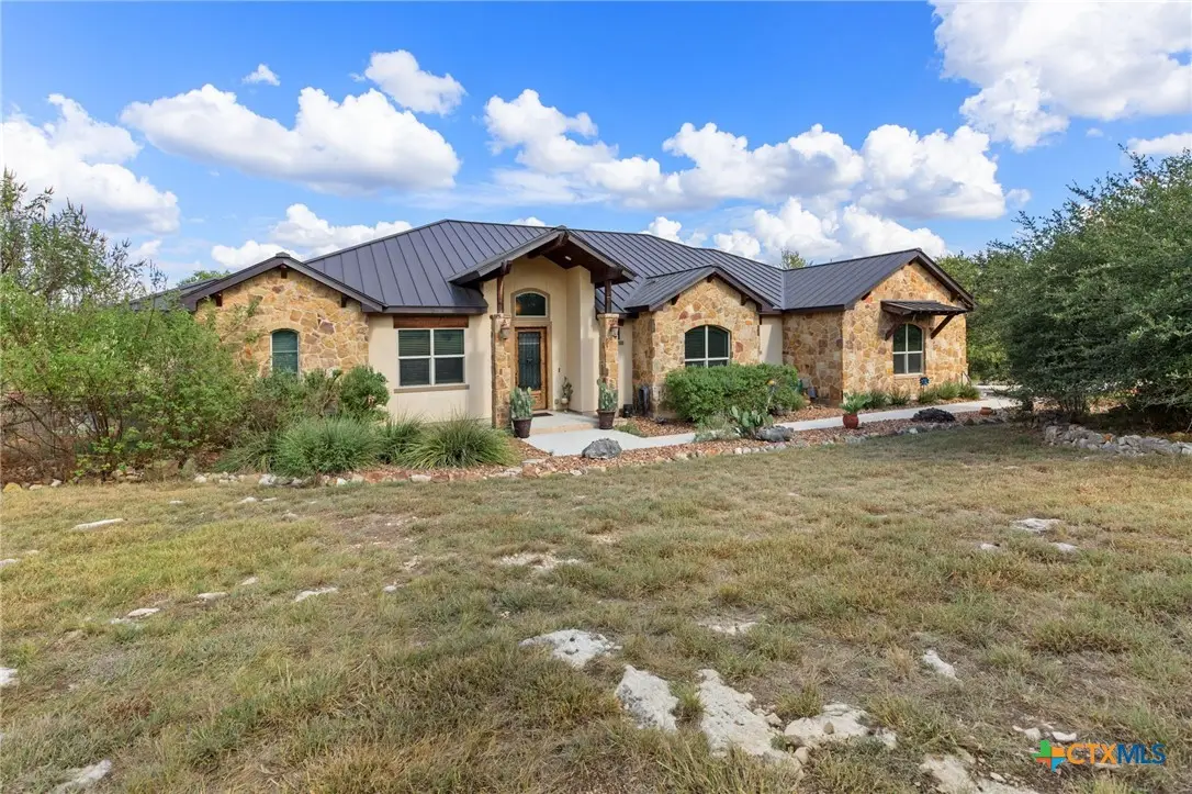 611 Shady Hollow, New Braunfels, TX 78132 - #1