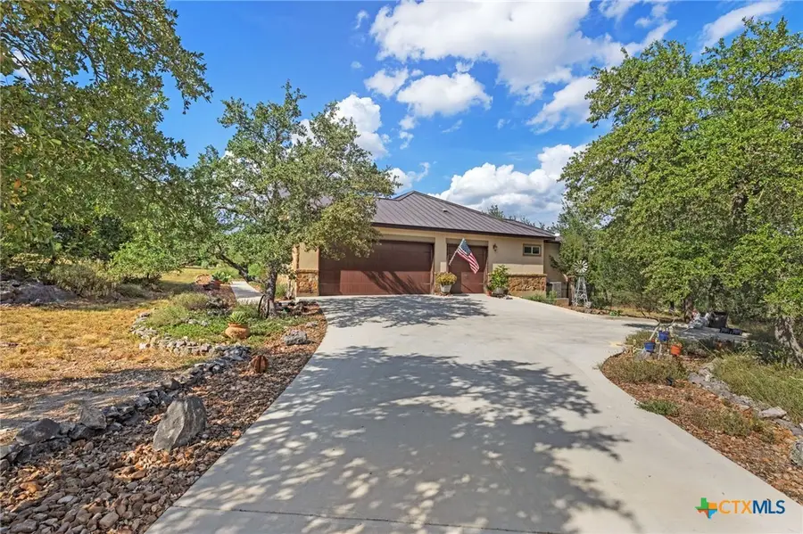 611 Shady Hollow, New Braunfels, TX 78132 - #2
