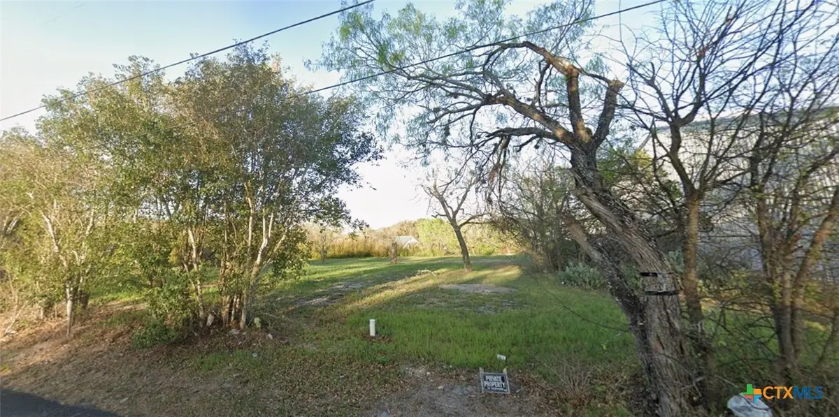 216 S Cherry Street, Seguin, TX 78155 - #1