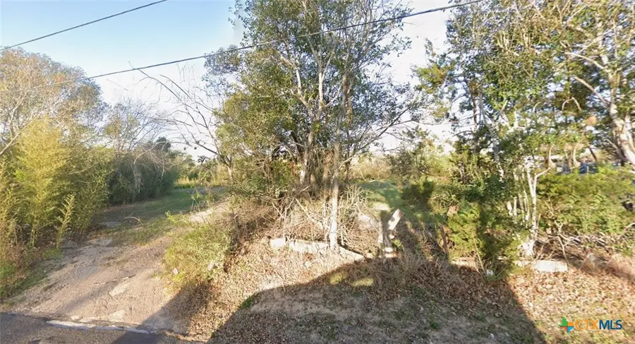 216 S Cherry Street, Seguin, TX 78155 - #2