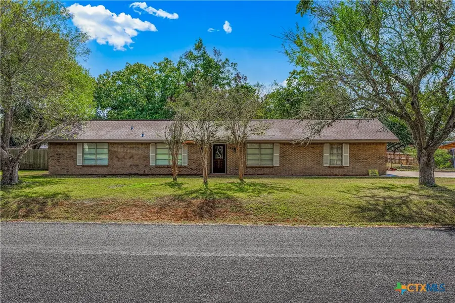 302 Brooks Road, Victoria, TX 77904 - #2