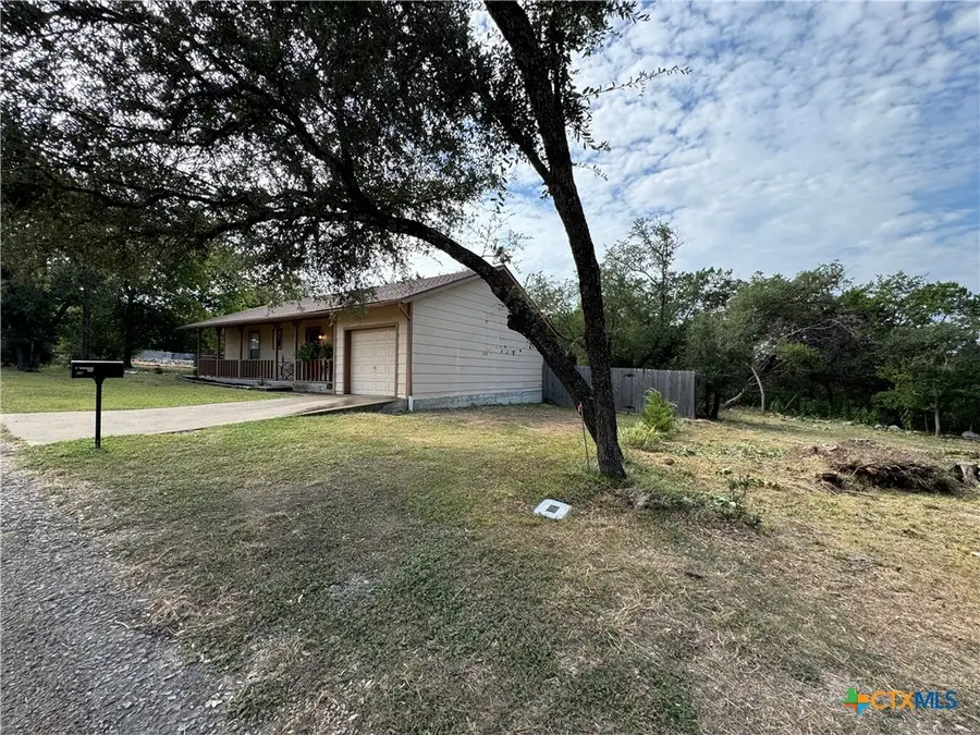 17 Cliffside Circle, Morgans Point Resort, TX 76513 - #3