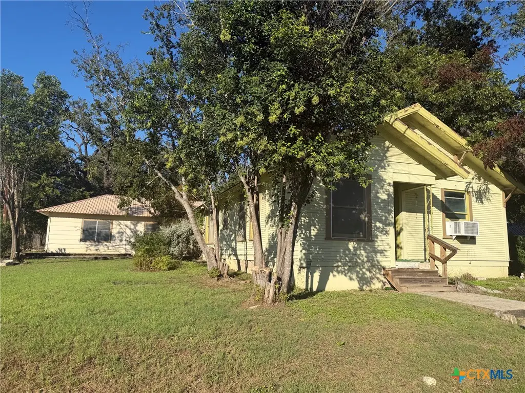 108 S Race Street, Lampasas, TX 76550 - #1