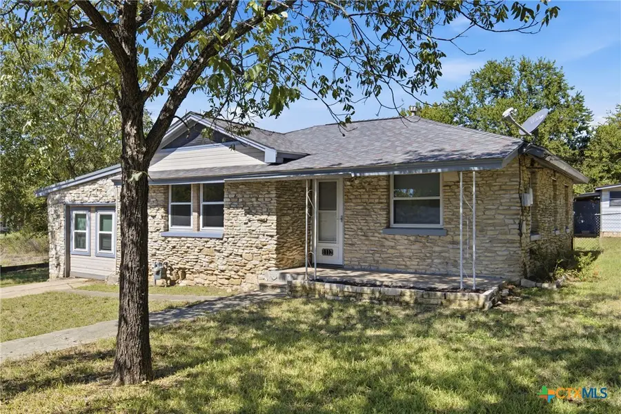 1112 W 1st Street, Lampasas, TX 76550 - #3